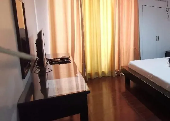 Poblacion - Polaris Apartment Manila